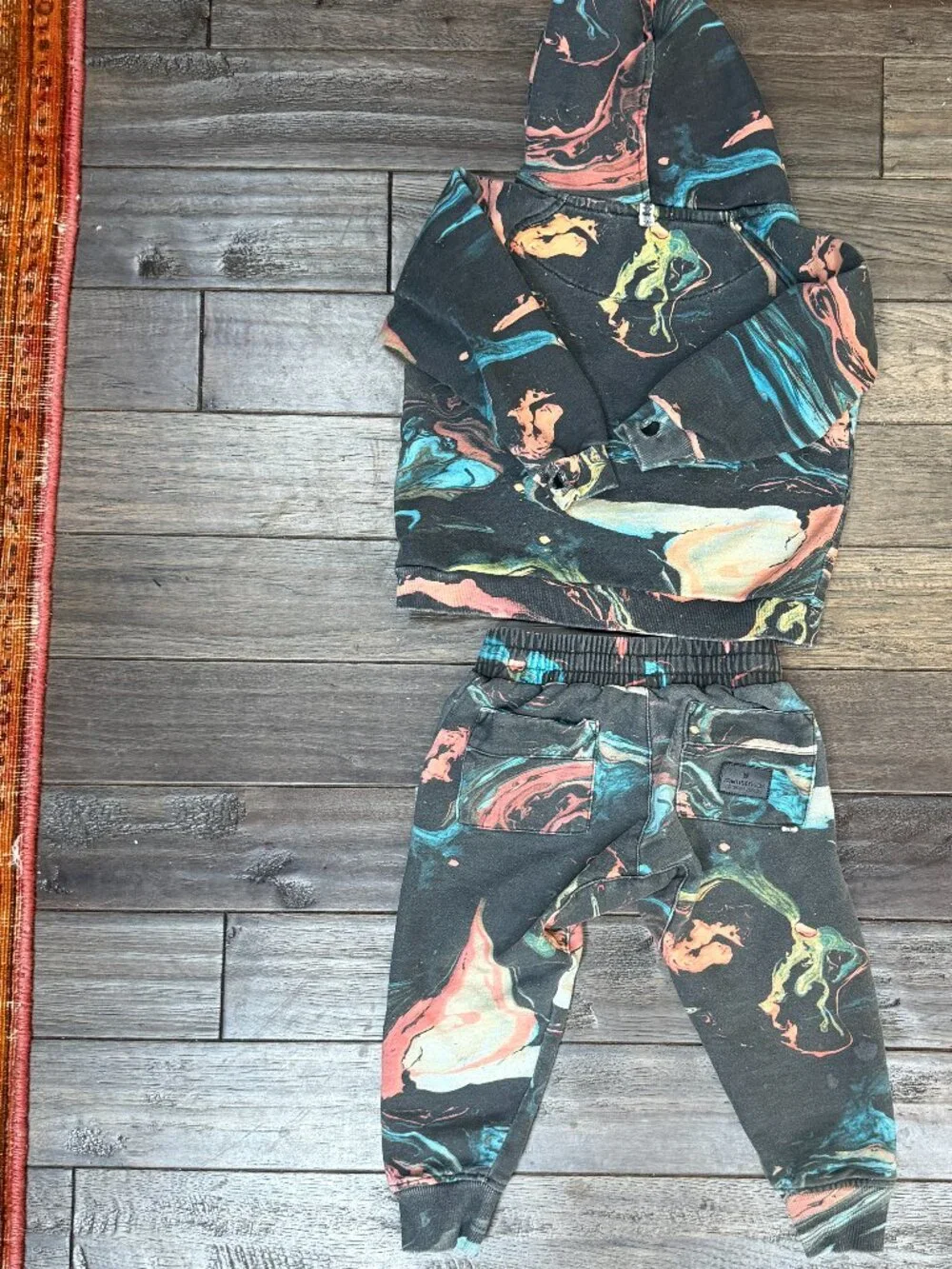 Munstr Kids slickme swirl hoodie and sweatpants Kids/Toddler Size 4